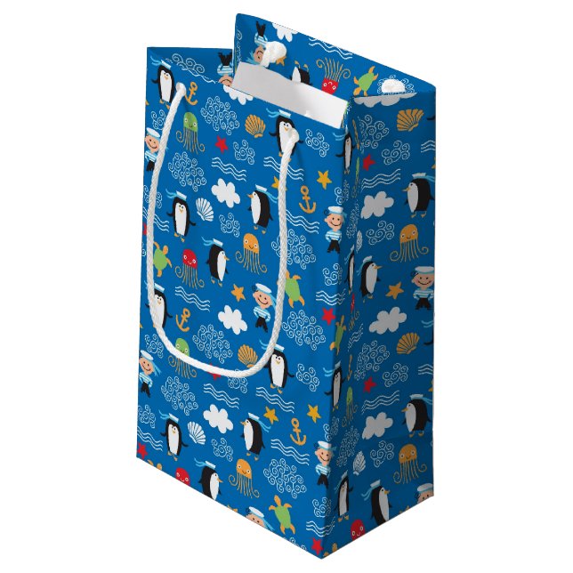 Muster mit Seethema Kleine Geschenktüte (Rückseite Schrägansicht)