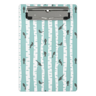 Muster mit Vögeln und Bäumen Mini Klemmbrett