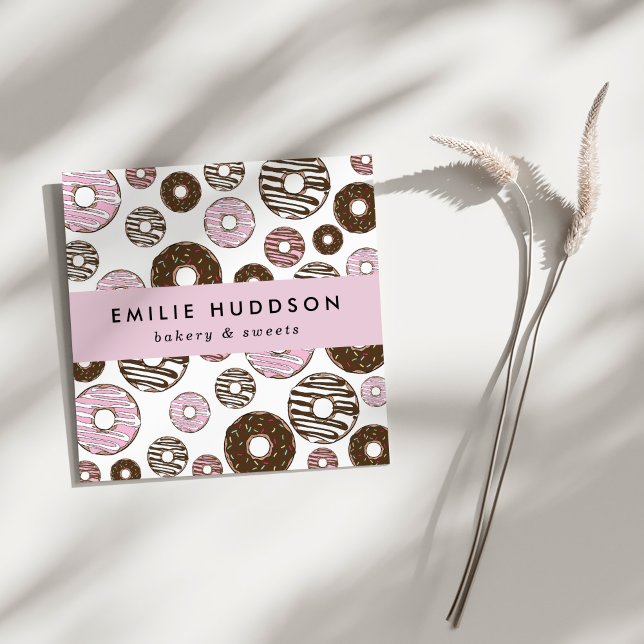 Muster rosa Donuts, Kuchenladen, Konditorei Quadratische Visitenkarte (Von Creator hochgeladen)