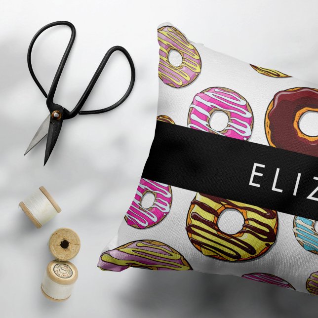 Muster von Donuts, farbenfrohe Donuts, Ihr Name Dekokissen (Von Creator hochgeladen)