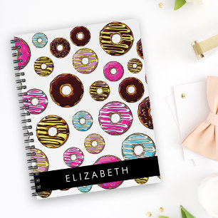 Muster von Donuts, farbenfrohe Donuts, Ihr Name Planer