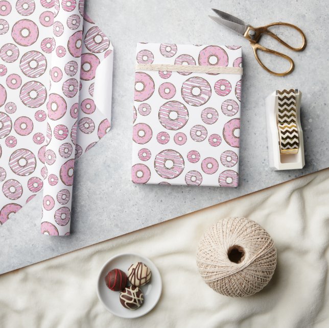 Muster von Donuts, rosa Donuts, Sprinklen Geschenkpapier (Kunsthandwerk)