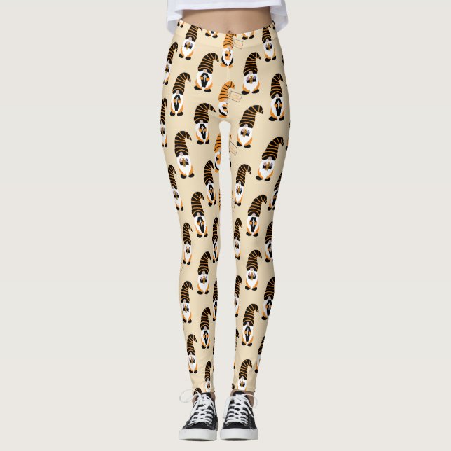 Muster von Gnomen, Halloween-Gnomen-Trick oder -Be Leggings (Vorderseite)