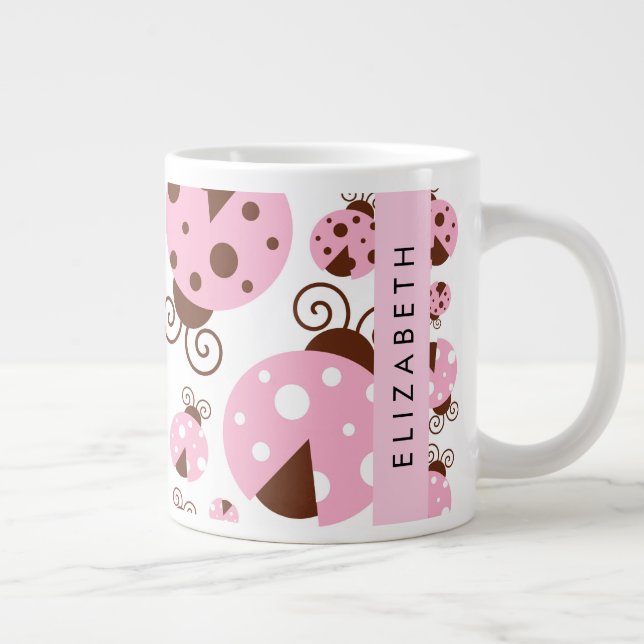 Muster von Ladybugs, rosa Ladybugs, Ihr Name Jumbo-Tasse (Rechts)