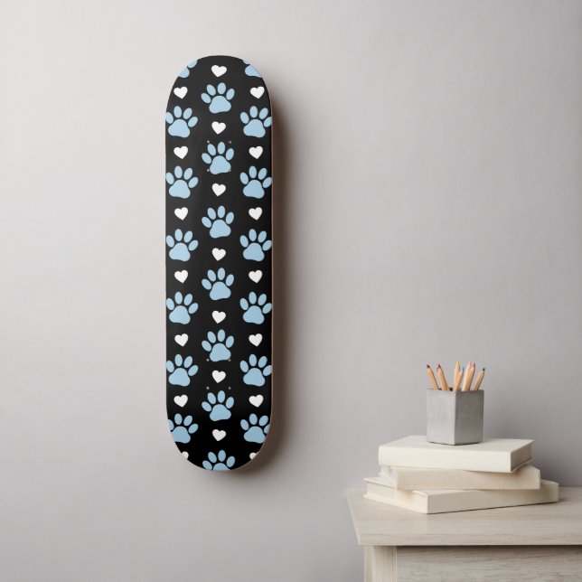 Muster von Paws, Hundeschäften, blauen Paws, weiße Skateboard (Wandkunst)