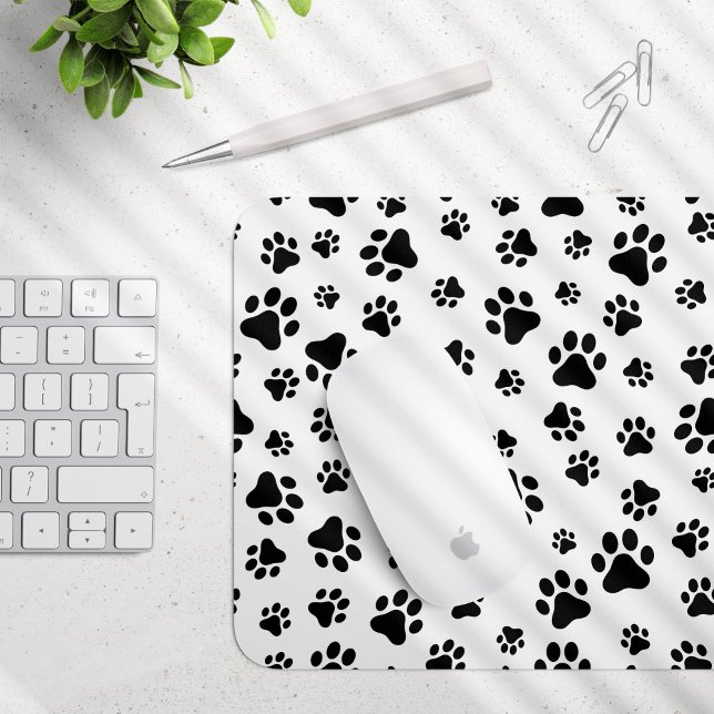 Muster von Paws, Hundeschäften, Schwarz und Weiß Mousepad (Von Creator hochgeladen)