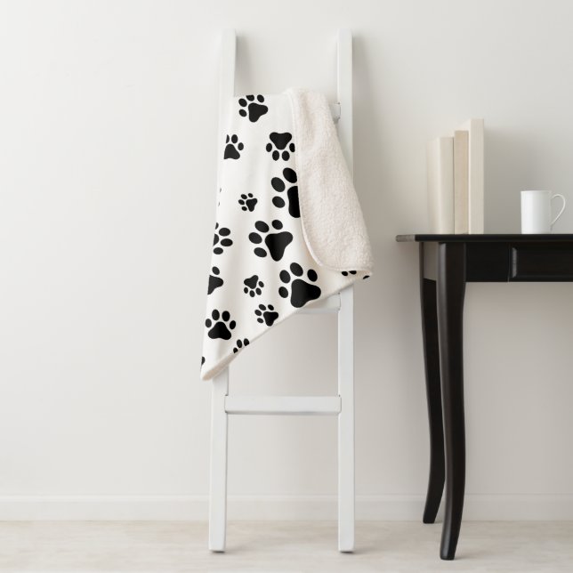 Muster von Paws, Hundeschäften, Schwarz und Weiß Sherpadecke (Beispiel)