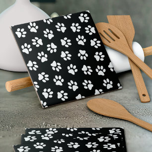 Muster von Pfoten, Hundeschäften, weißen Pfoten Fliese