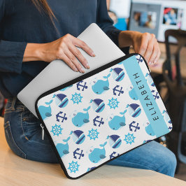 Muster von Walen, Blauen Walen, Ihr Name Laptopschutzhülle