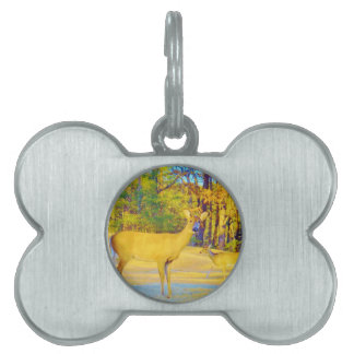 Musturd Colored Deer mit hellblau Tiermarke