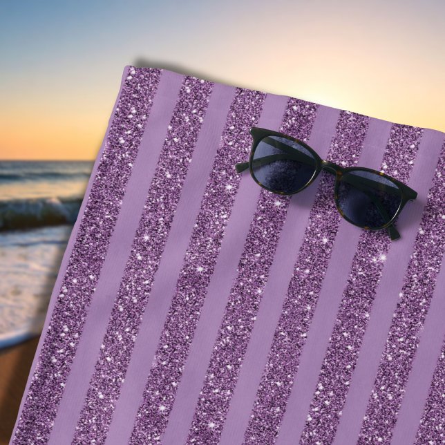 Muted Mulberry Glitter Style Horizontal Stripes Strandtuch (Von Creator hochgeladen)