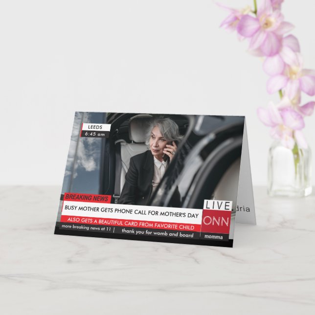 Mütter Day Funny Breaking TV News Spektakulär Karte (Orchidee)