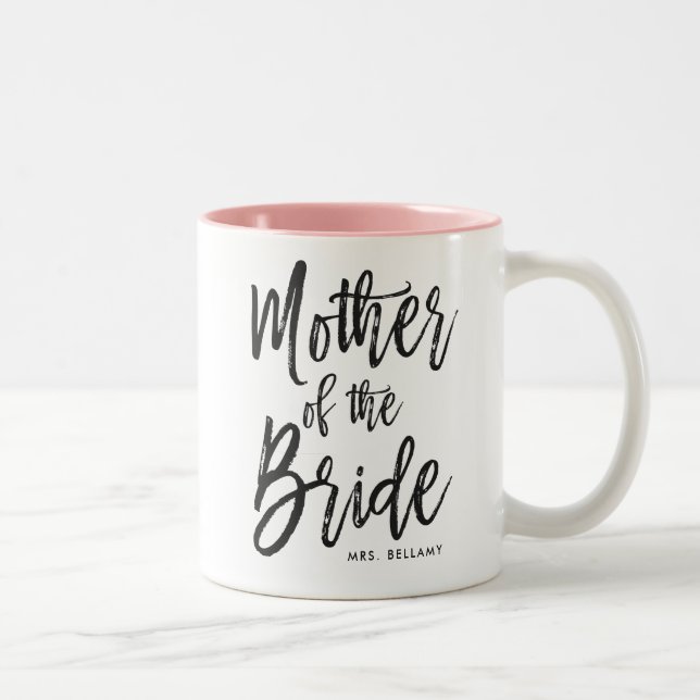 Mutter der Braut | Skriptstil Custom Wedding Zweifarbige Tasse (Rechts)