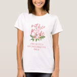 Mutter des blühenden, rosa T - Shirt<br><div class="desc">Blush rosa Aquarell Blumenmutter der Braut Hochzeit Verlobung Geschenk T - Shirt. Das perfekte Geschenk für Ihre Freundin Schwesterbruder Mama Papa Tante Onkel Tochter Sohn Nichte Neffe Gran Großad. Auf Trend Skripttext und moderne Aquarellgrafiken. Perfektes Bachelorette/Brautparty-Hemd, oder ein durchdachter Weg, um als Ihre Trauzeugin. Teil einer Sammlung, zB Brautjungfrau und...</div>