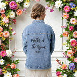 Mutter des Groom Wedding Brautparty Jeansjacke<br><div class="desc">Mutter der Groom Denim Jacket für Hochzeit Brautparty mit schwarzem Text. Mehr Produkte mit diesem Design sind in der folgenden Kollektion zu finden.</div>