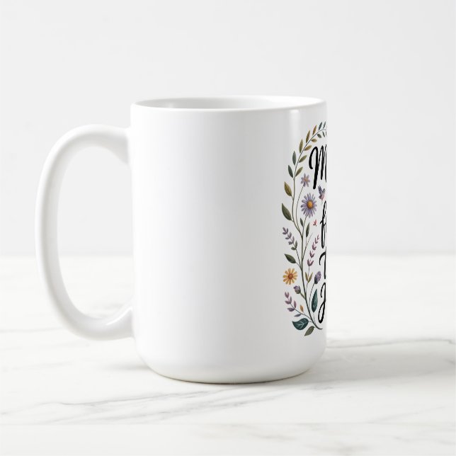 Mütter gestalten Zukunft mit zarten Händen Kaffeetasse (Links)