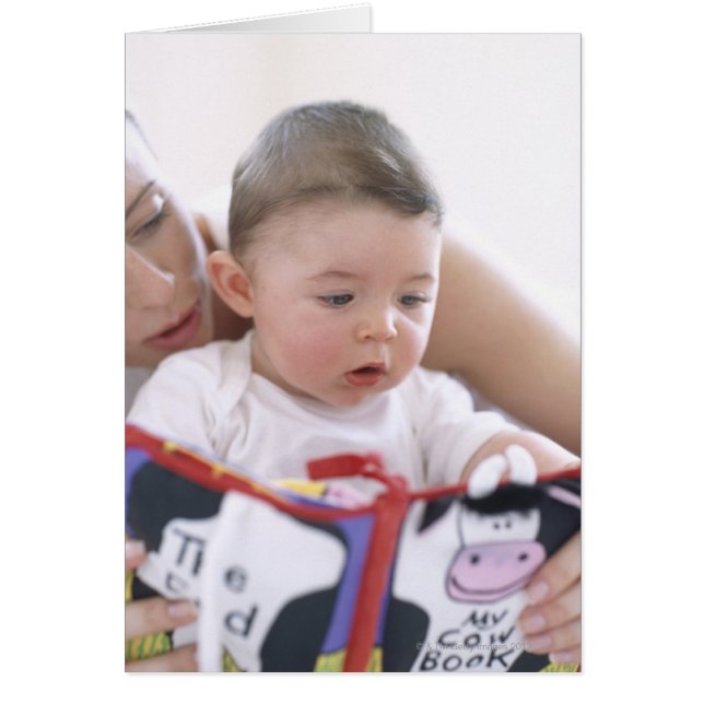 Mutter las dem kleinen Jungen. Gesichter einer Mut (Vorne)