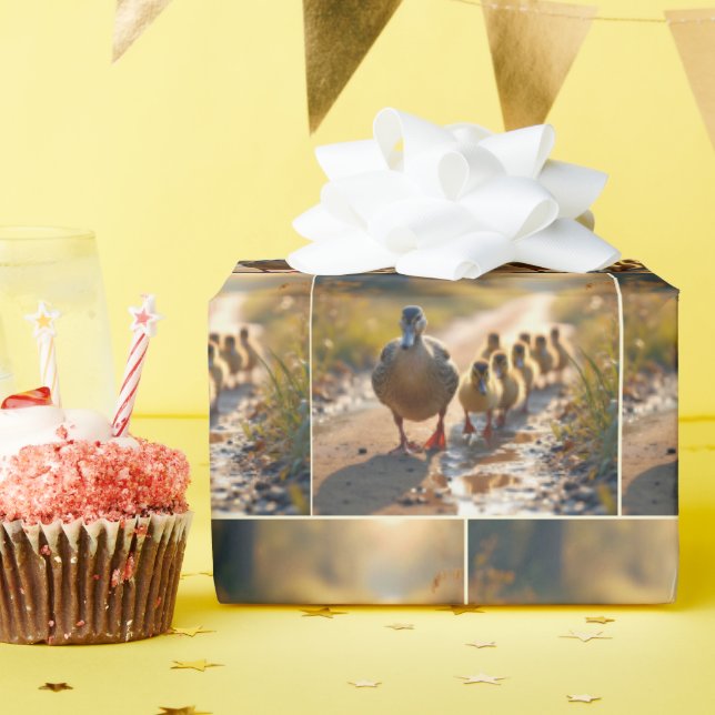 Mutter Mallard Duck mit Ducklings Geschenkpapier (Geburtstagsparty)