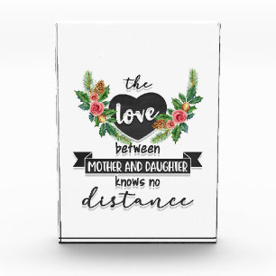 Mutter spendet die Liebe zwischen Mutter und Tocht Fotoblock