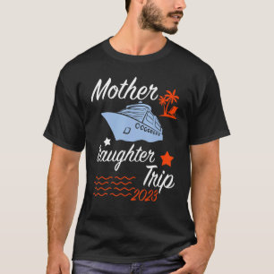 Mutter-Tochter-Reise 2023 Kreuzfahrt auf See beim T-Shirt