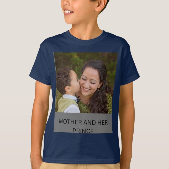 MUTTER UND IHR PRINZ T-Shirt (Vorderseite)