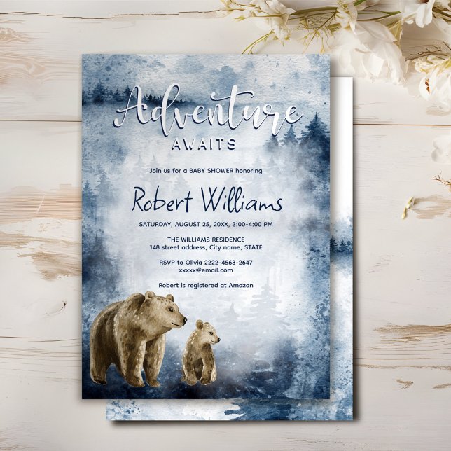 Mutter und Kind tragen Aquarellwald-Einladung Einladung (Blue watercolor foggy forest mommy and baby bear adventure begins baby shower invitation )