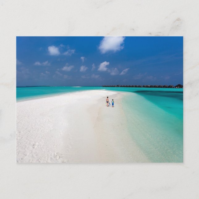 Mutter und Sohn am tropischen Strand Postkarte (Vorderseite)