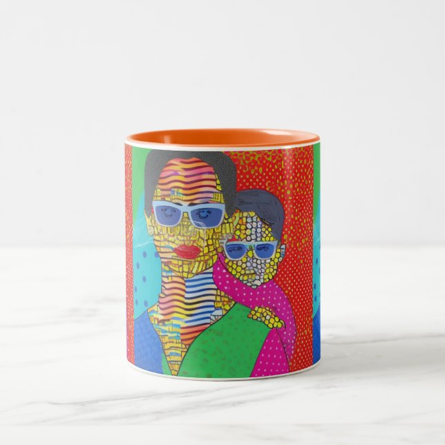 Mutter und Sohn Zweifarbige Tasse (Mittel)