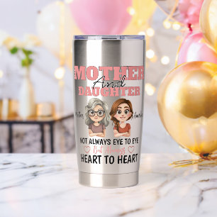 Mutter und Tochterherzen über Meilen verbunden Thermobecher