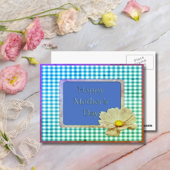 Muttertag Weiße Blume & Gingham Design Postkarte (Mother's Day White Flower & Gingham Design Postcard)
