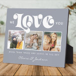 Muttertag Wir Liebe Sie Mama Familienfoto Collage Fotoplatte<br><div class="desc">Wir Liebe dich! Für die Beste Mama oder Oma Ever in Ihrem Leben wirft eine moderne,  trendige Instagram Familienkollektion Kissen mit moderner Schriftzeichen-Typografie und Ihren persönlichen Namen und Ihre Botschaft auf staubblauem Himmel.</div>