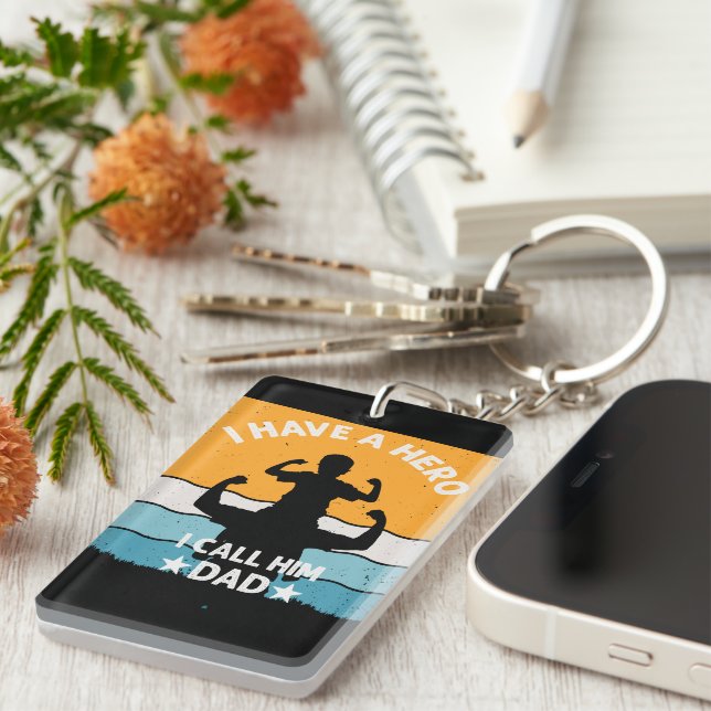MY FATHER IS A HERO SCHLÜSSELANHÄNGER (Vorderseite rechts)