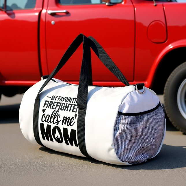 My Favorite Firefighter Calls Me Mom White Duffle Bag (Von Creator hochgeladen)