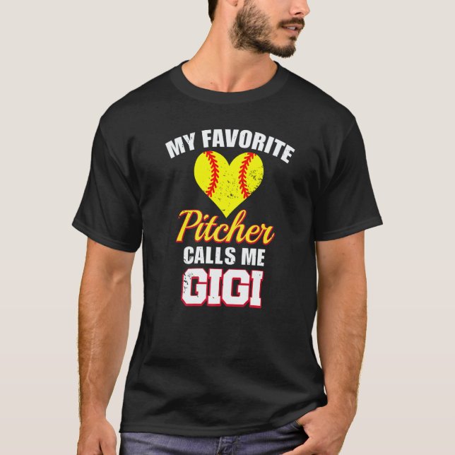 My Favorite Pitcher Calls Me Gigi Pitcher Softball T-Shirt (Vorderseite)