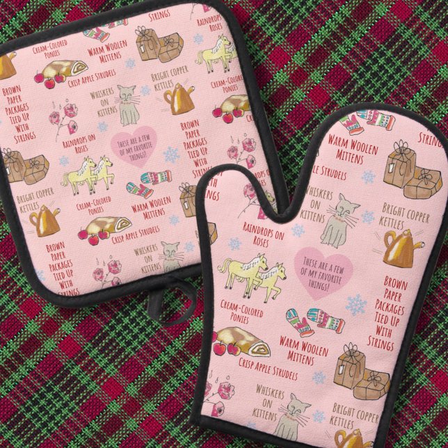 My Favorite Things Sound of Music Cute Hand-Drawn  Ofenhandschuh & Topflappen-Set (This oven mitt and potholder set is illustrated with my own "My Favorite Things" hand illustrations.)