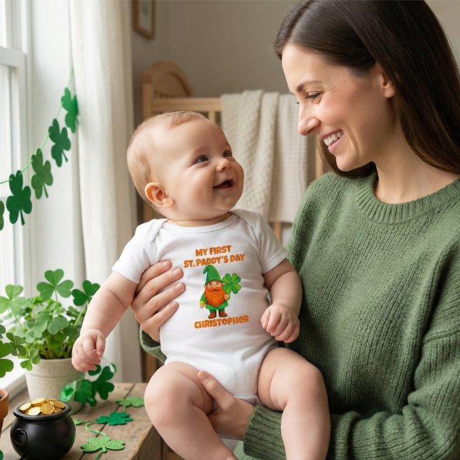 My First St. Patrick’s Day Leprechaun Gnome Baby Strampler (Von Creator hochgeladen)