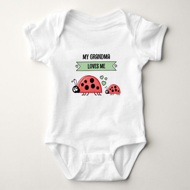 My Grandma loves me ladybugs green Baby Strampler (Vorderseite)