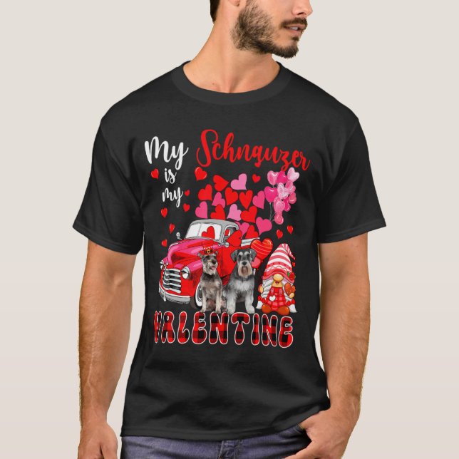My Schnauzer Is My Valentine Two Dogs With Gnome P T-Shirt (Vorderseite)