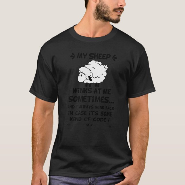 My sheep Winks At Me Sometimes Premium T-Shirt (Vorderseite)