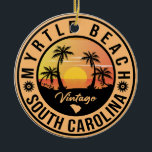 Myrtle Beach South Carolina Retro Sunset Souvenir Keramik Ornament<br><div class="desc">Dieses Retro Myrtle aus dem Vintagen Design von South Carolina ist ein großartiges Weihnachts- oder Geburtstagsgeschenk für Fans von South Carolina Beach. Das Retro Sommercamp ist ein perfektes Geschenk für Reisende und Liebhaber von tropischen Reisezielen.</div>