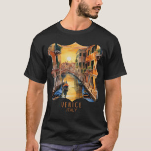 Mysteriös schöner Sonnenuntergang in Venedig T-Shirt