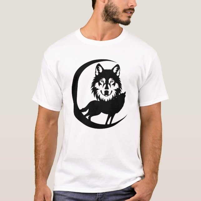 Mysteriöse Wolf-Silhouette in der Natur mit Nachtp T-Shirt (Vorderseite)