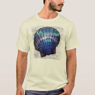 Mysteriöser SeeT - Shirt mit einem Seashell