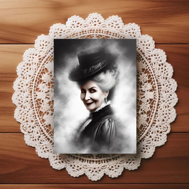 Mysterious Victorian Woman Portrait Art Postkarte (Von Creator hochgeladen)