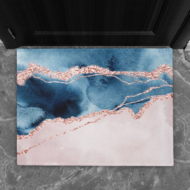 Mystic Elegance | Aquamarines Blau und Rose Gold A Fußmatte (Von Creator hochgeladen)
