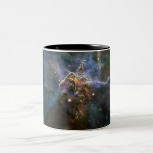 Mystic Mountain im Carina-Nebel Hubble-Weltraumtel Zweifarbige Tasse