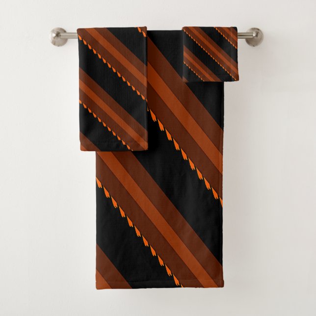 Mystic Red Diagonal Strip Badhandtuch Set (Insitu)