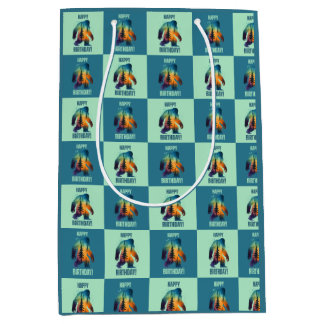 Mystical Bigfoot Woodland Birthday Gift Bag Mittlere Geschenktüte