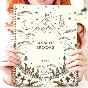 Mystical Mountain Journey 2025 Individuelle Name Planer