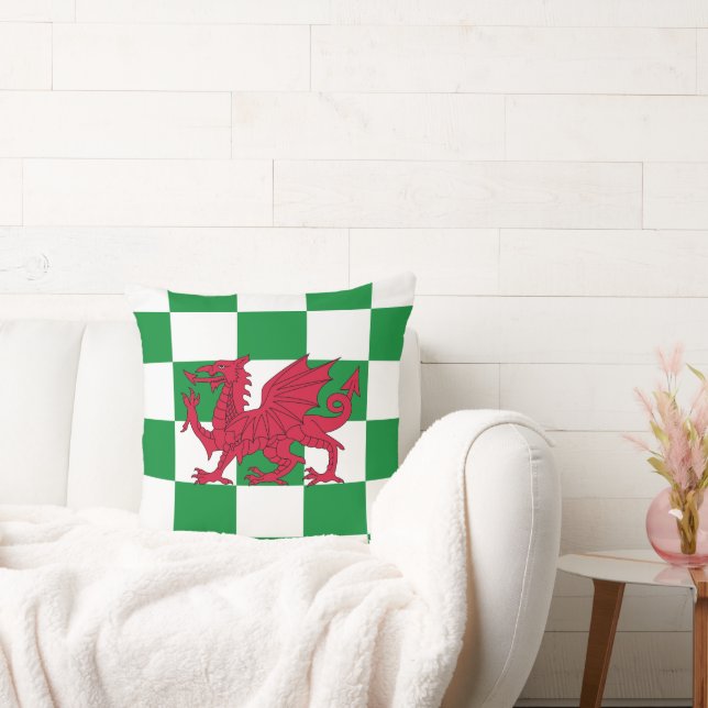 Mystical Red Celtic Dragon Flag Wales Kissen (Liege)